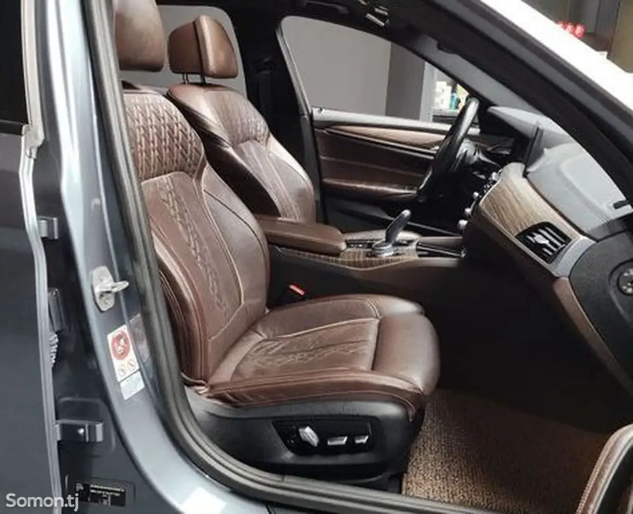 BMW 5 series 2017 · 2.0 AT