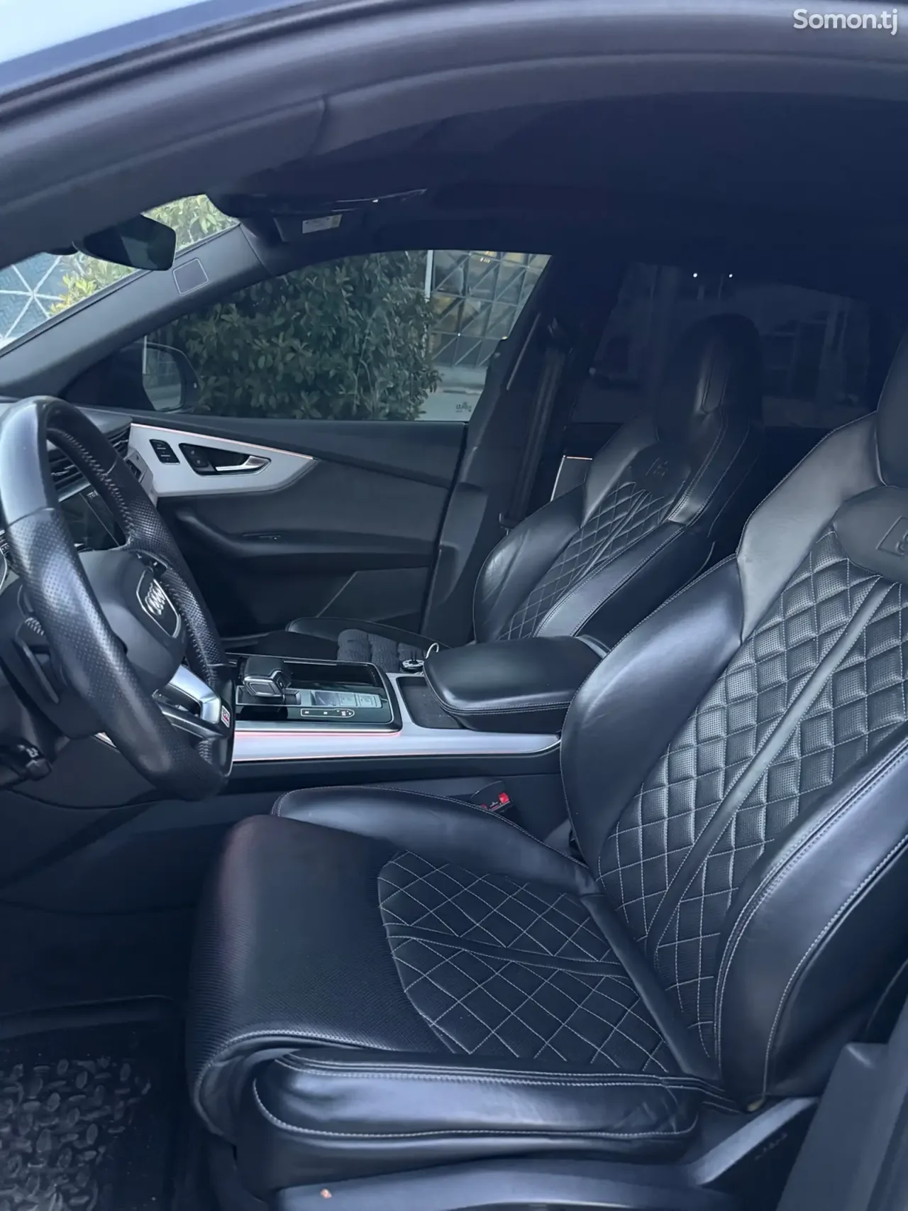 Audi Q8 2021 · 4.0 AT