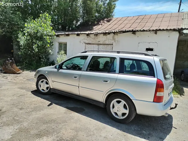 Opel Astra G 1998 · 1.6 MT