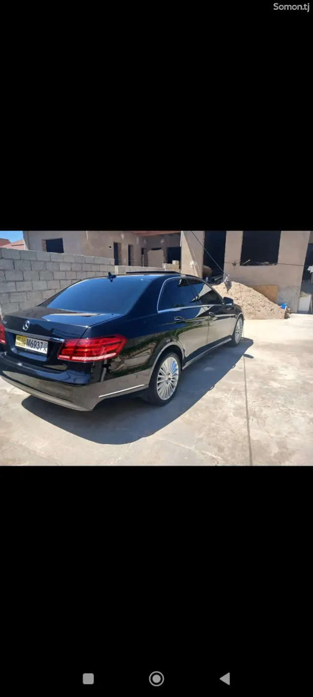 Mercedes-Benz E class 2015 · 3.0 AT