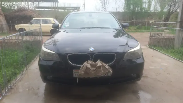 BMW 5 series 2004 · 2.4 MT