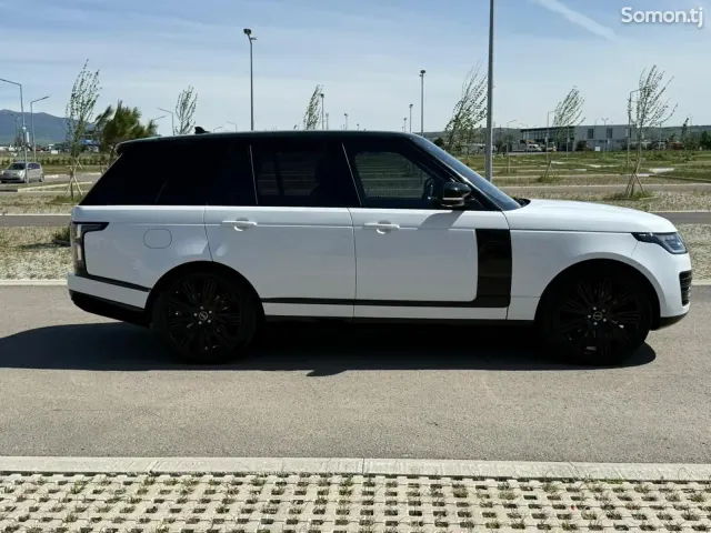Land Rover Vogue 2017 · 3.0 AT