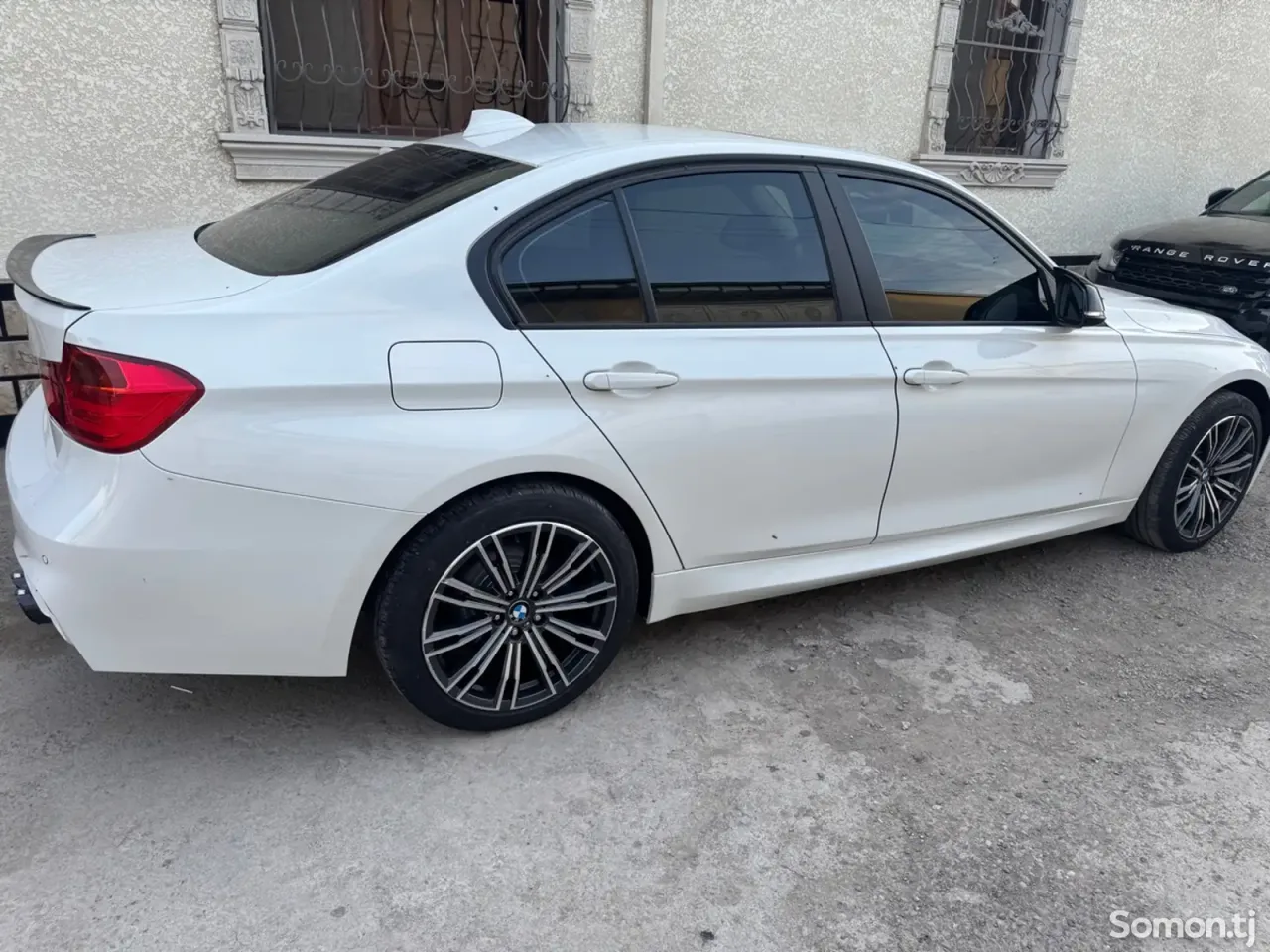 BMW 3 series 2014 · 2.0 AT