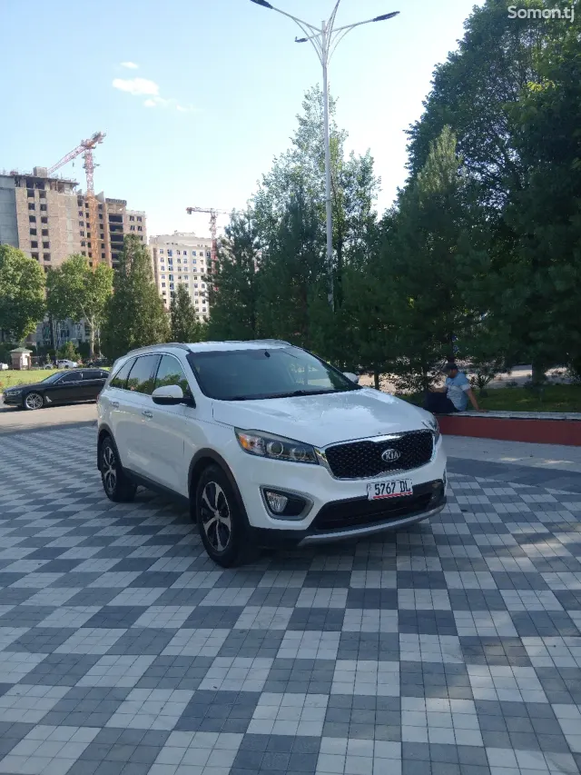 Kia Sorento 2017 · 2.0 AT