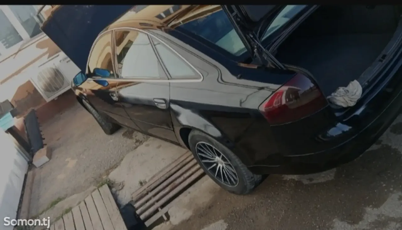 Audi A6 2000 · 2.4 AT