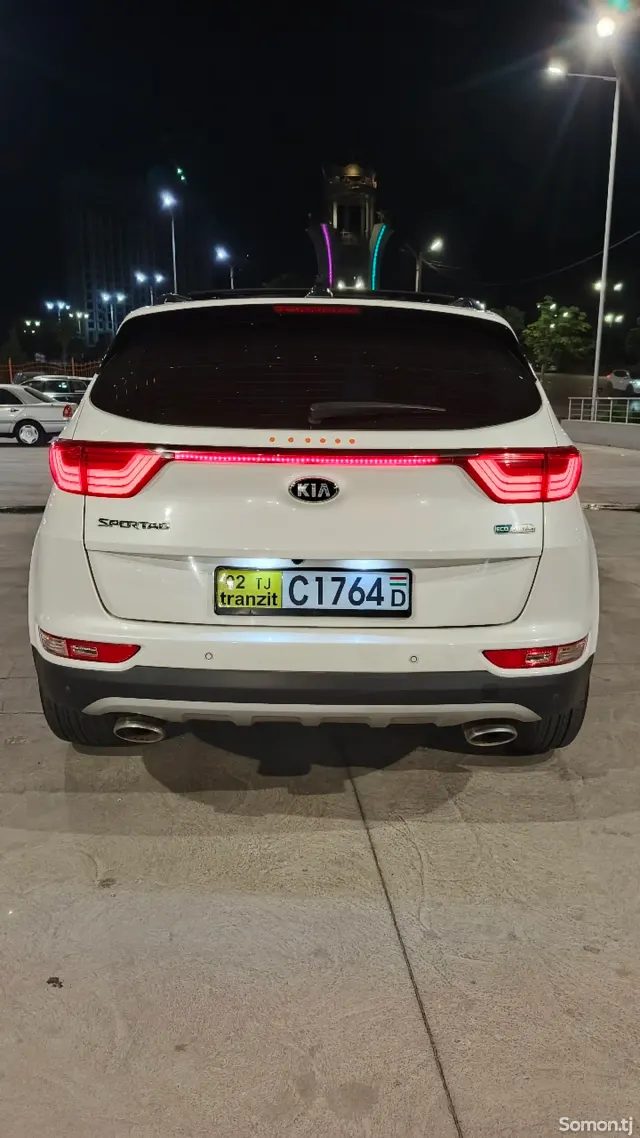Kia Sportage 2018 · 2.0 AT