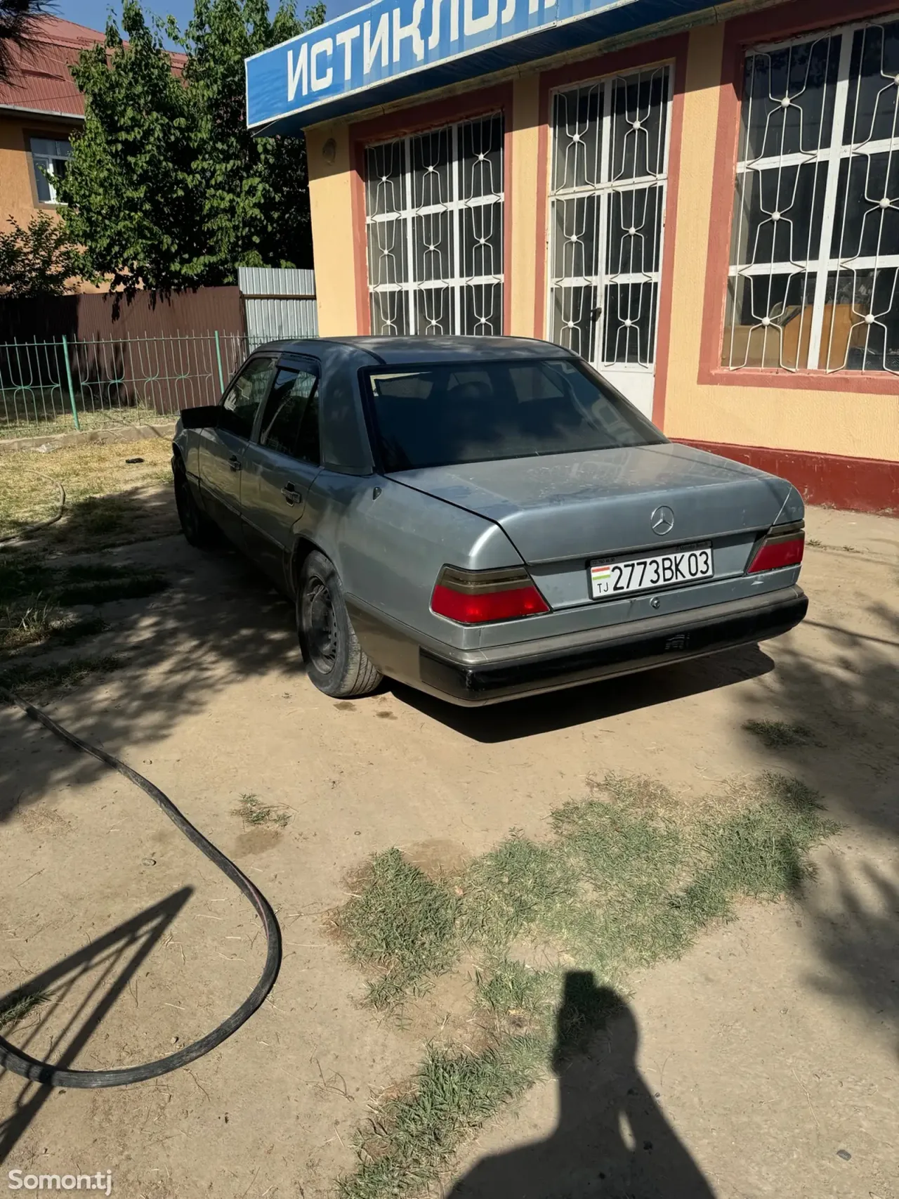 Mercedes-Benz W124 1993 · 1.8 MT