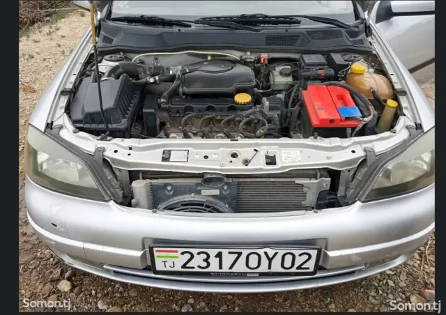 Opel Astra G 2000 · 1.6 MT