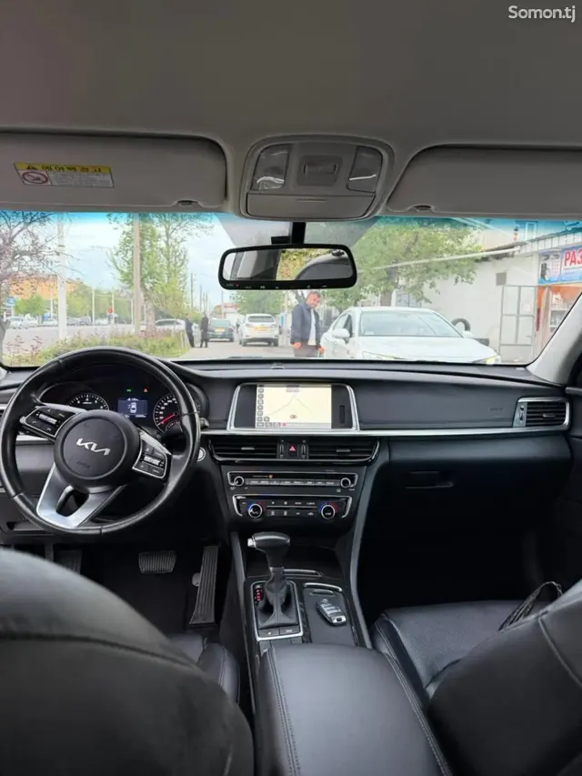 Kia K5 2019 · 2.4 AT