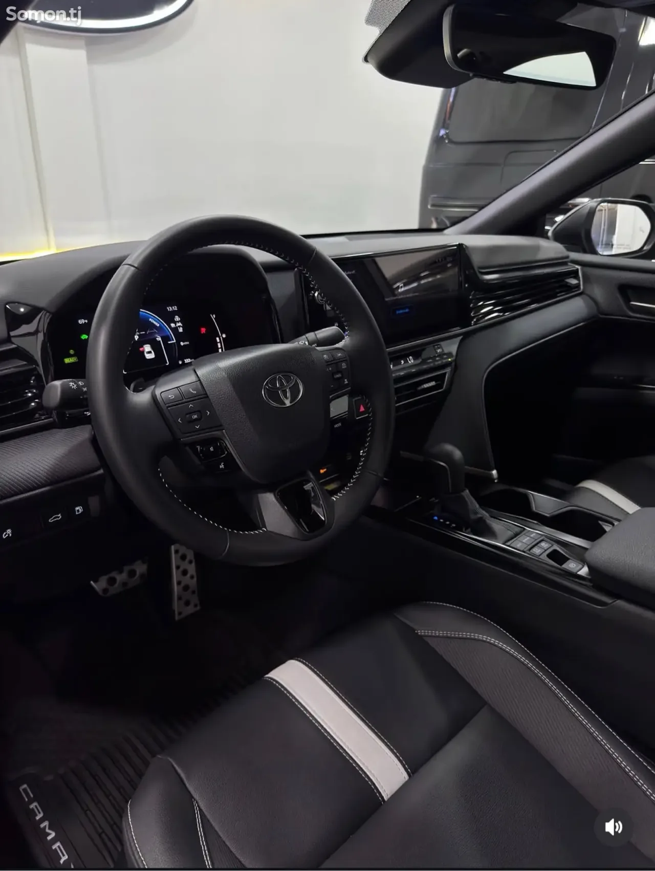 Toyota Camry 2025 · 2.5 AT