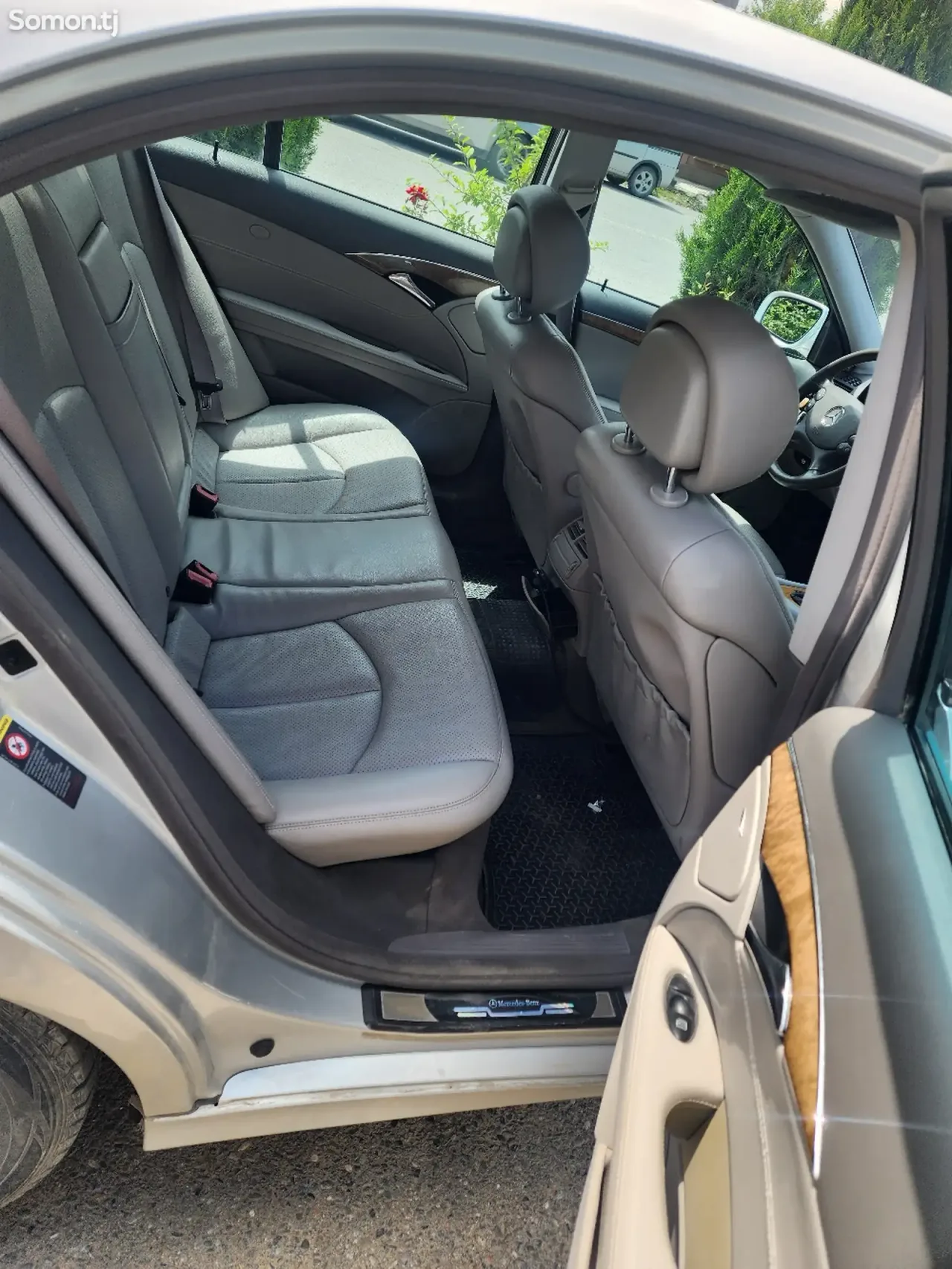 Mercedes-Benz E class 2007 · 3.5 AT