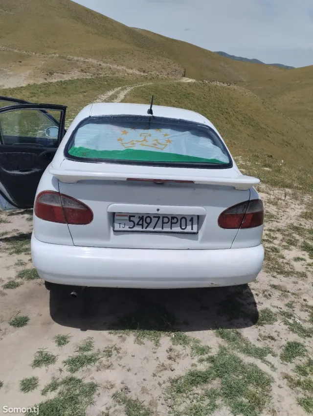 Daewoo Lanos 1997 · 1.6 MT