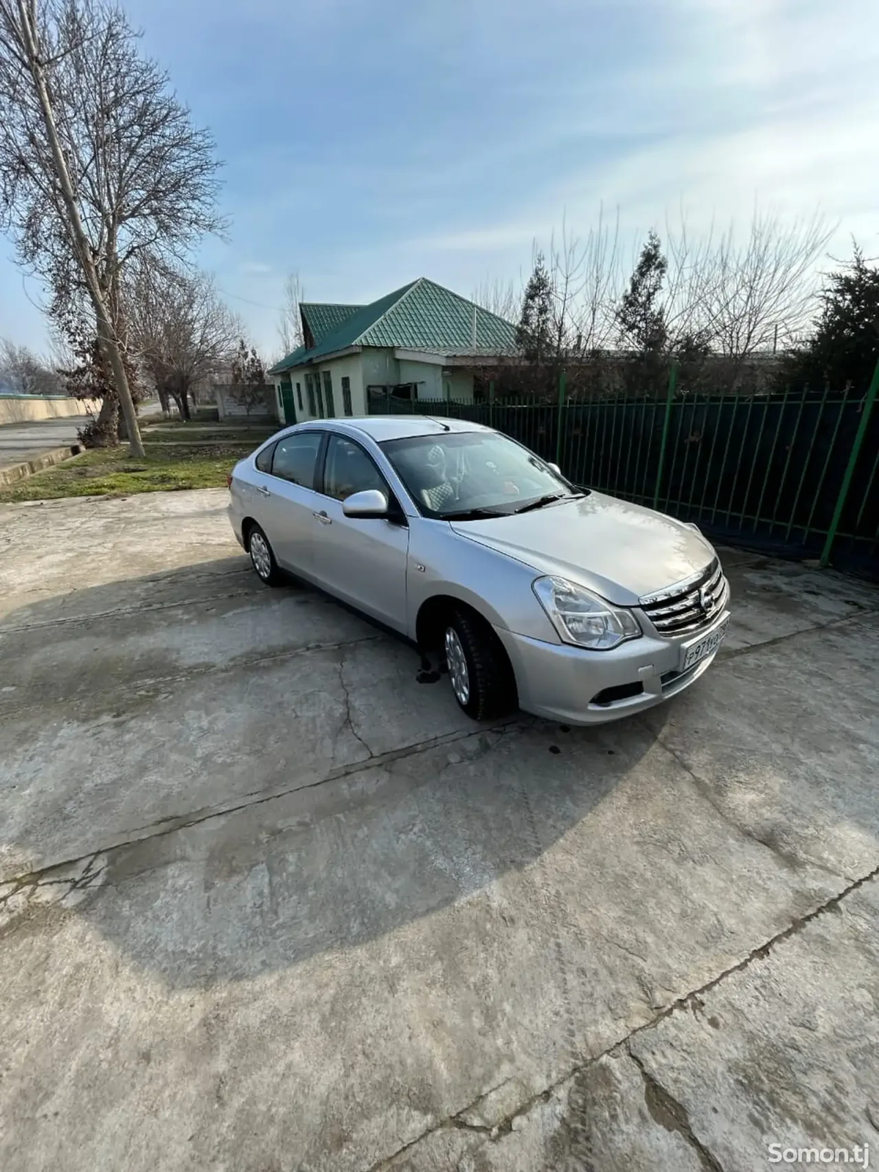 Nissan Almera 2014 · 1.6 MT