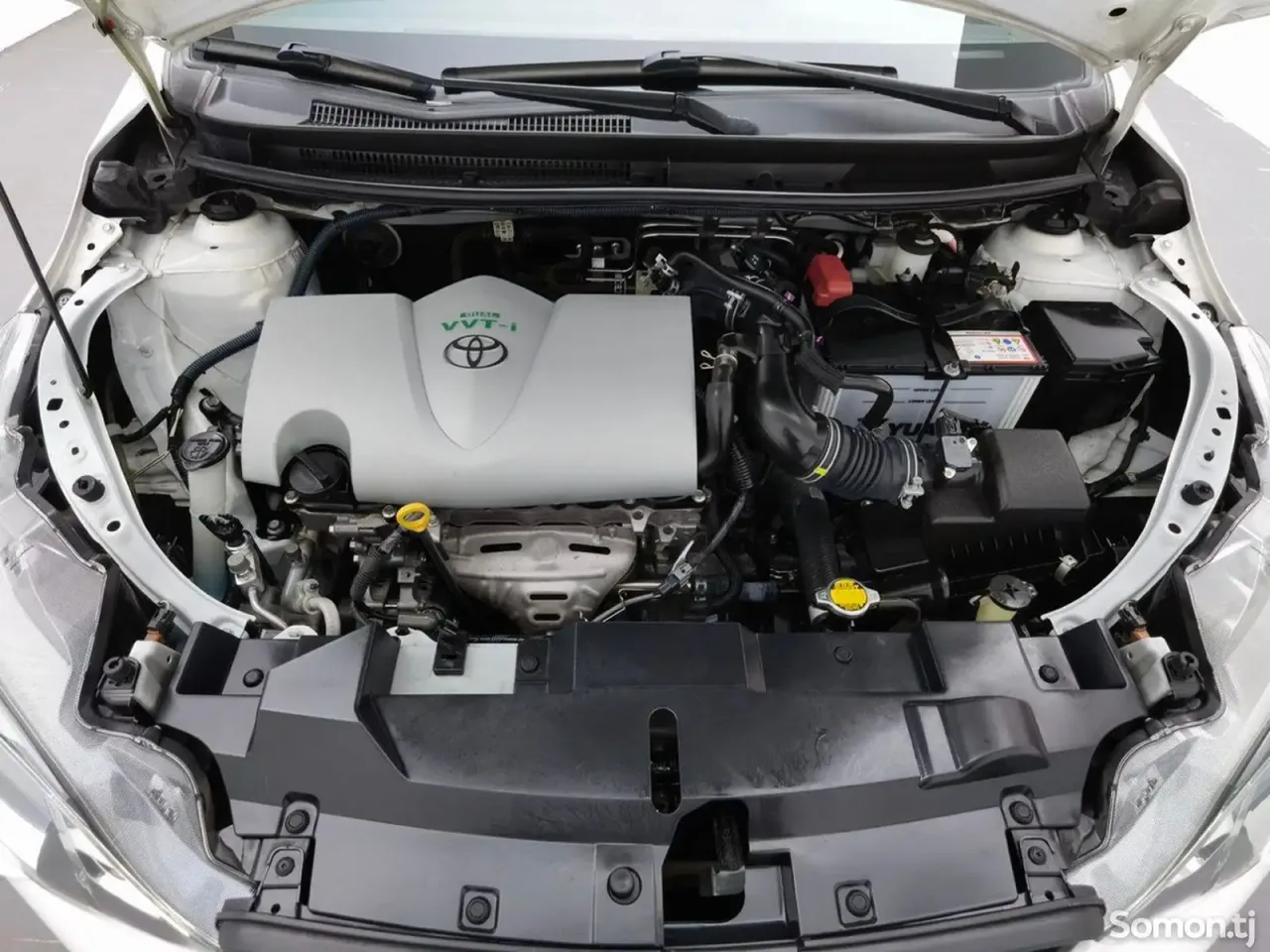 Toyota Yaris 2017 · AT