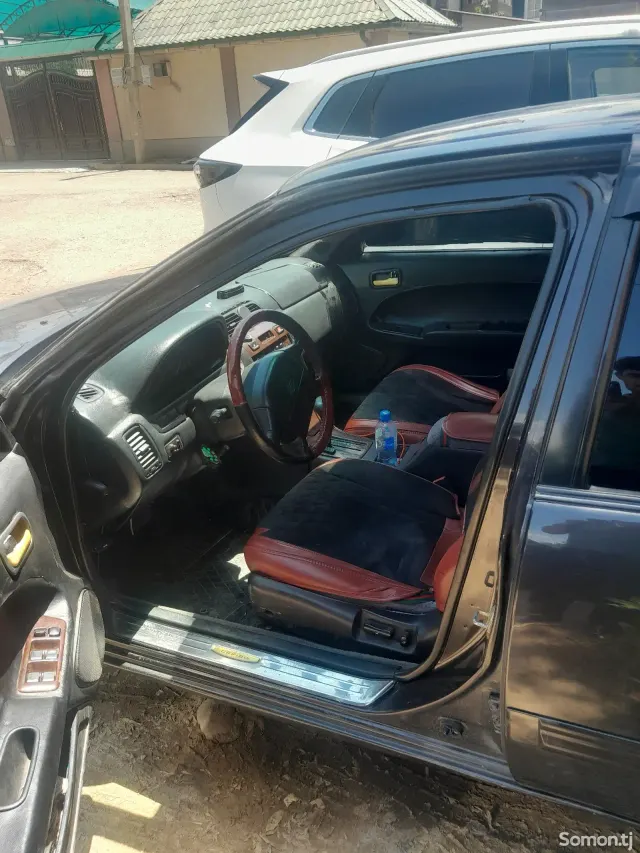 Nissan Cefiro 1996 · 2.2 AT