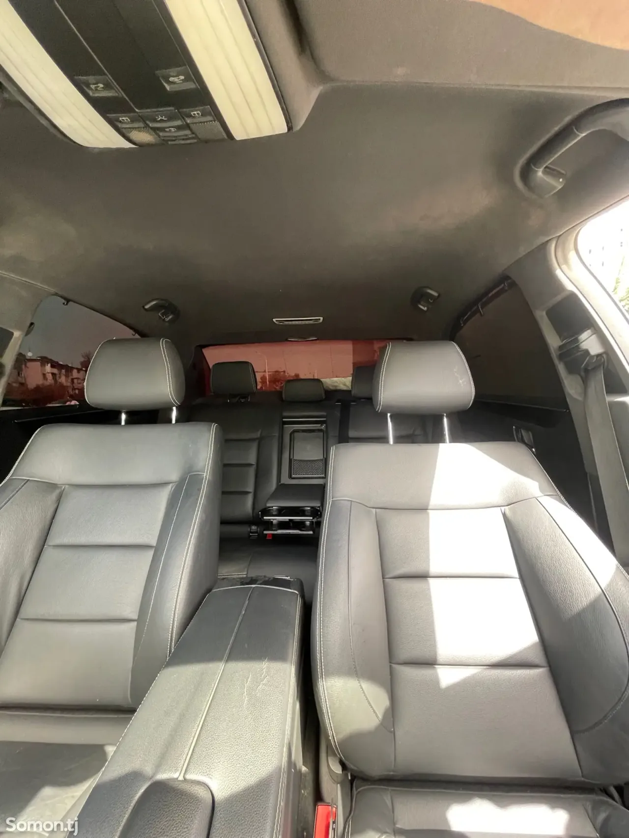 Mercedes-Benz E class 2010 · 3.5 AT