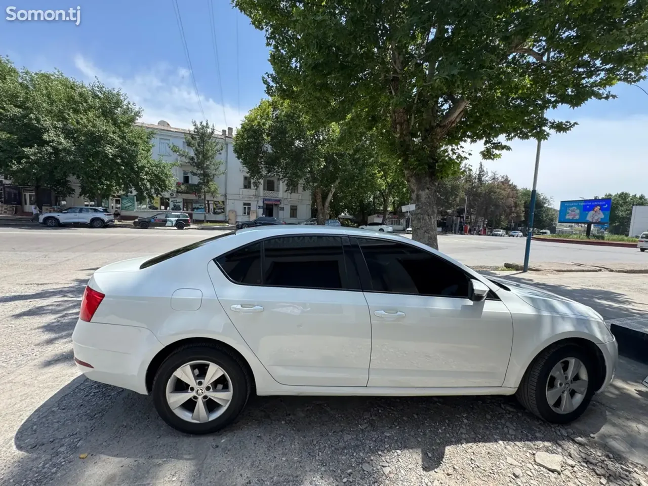 Skoda Octavia 2017 · 1.6 AT