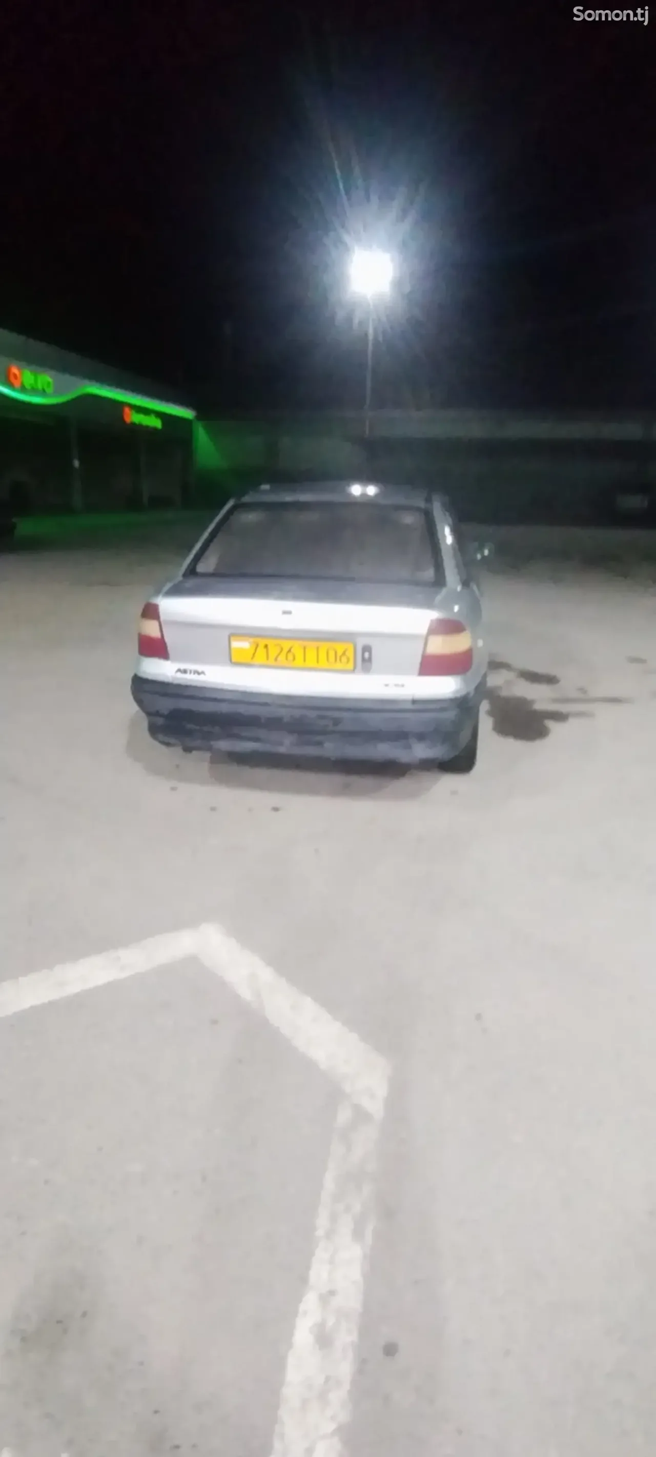 Opel Astra F 1992 · 1.6 MT