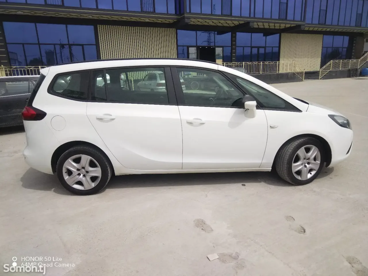 Opel Zafira 2015 · 1.6 MT