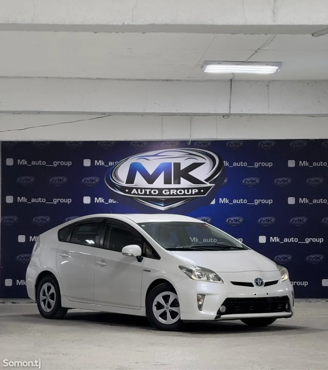 Toyota Prius 2014 · 1.8 CVT