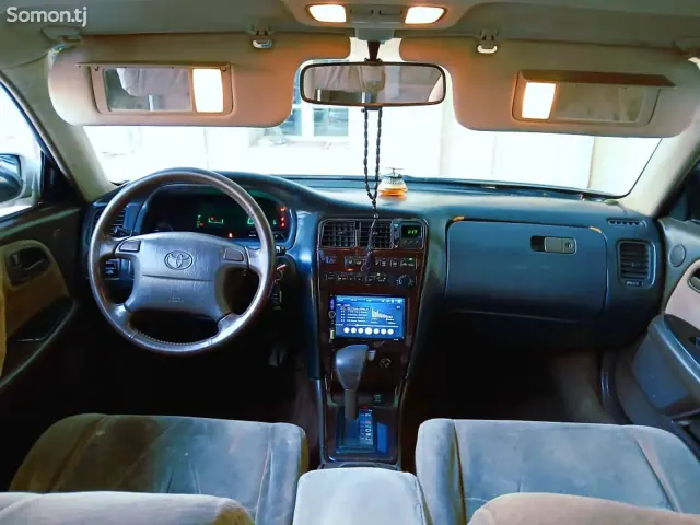 Toyota Mark II 1995 · 2.5 AT