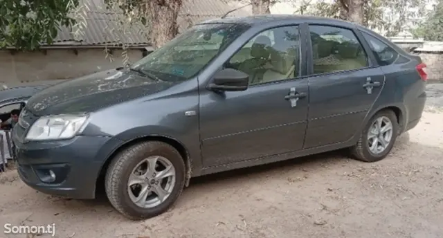 Lada (ВАЗ) Granta 2015 · 1.6 MT