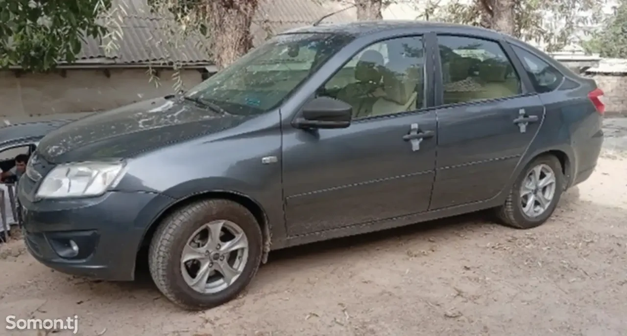 Lada (ВАЗ) Granta 2015 · 1.6 MT