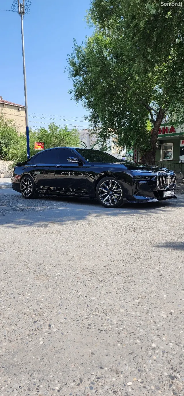 BMW 7 series 2011 · 3.0 AT