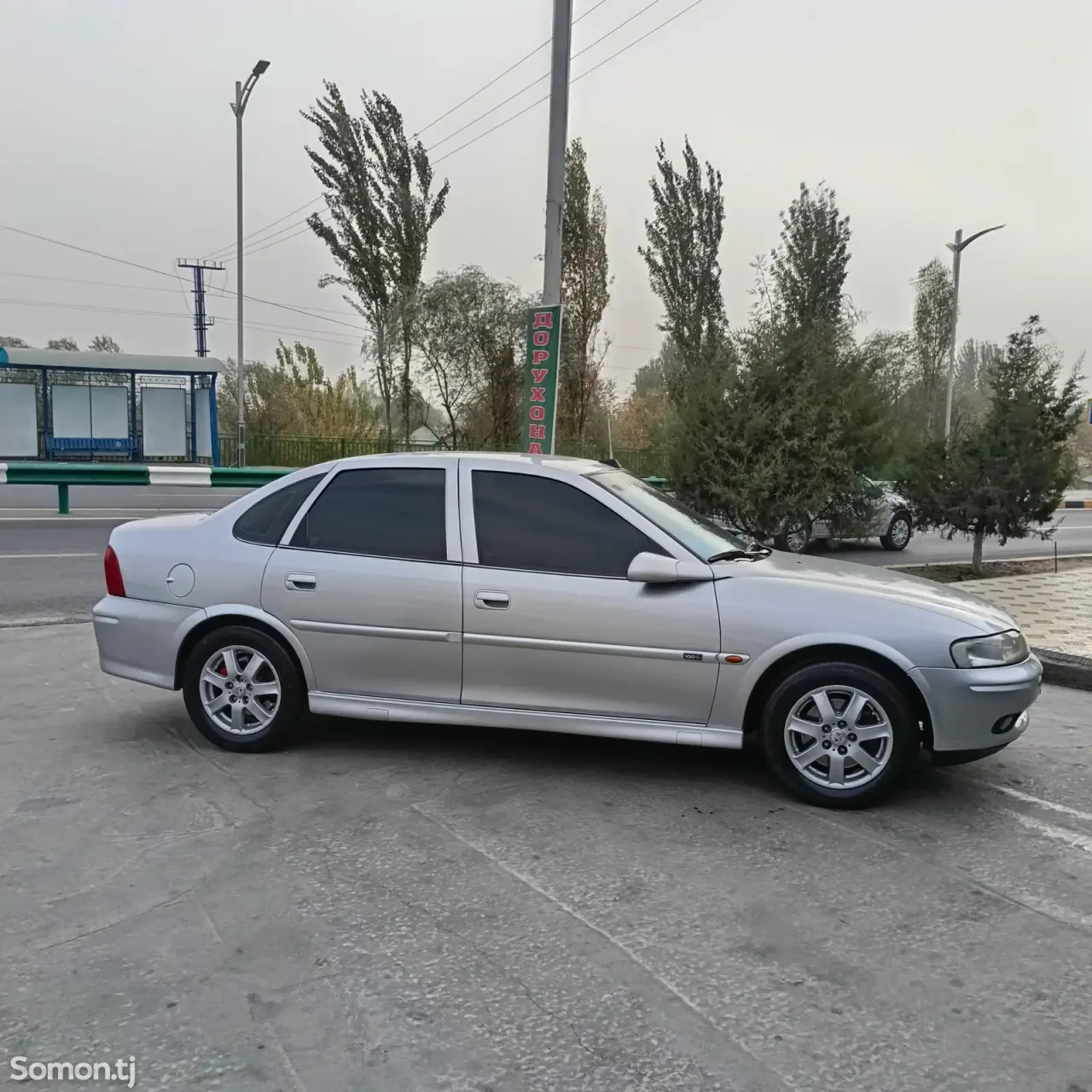 Opel Vectra B 2000 · 1.6 MT