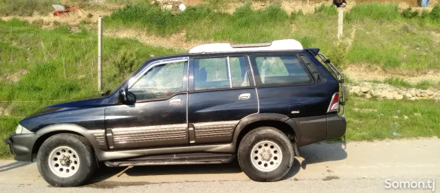 Ssang Yong Musso 2000 · 2.3 MT