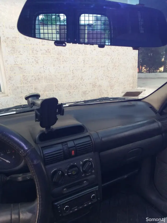 Opel Combo 1998 · 1.7 MT