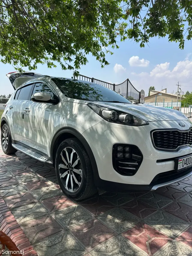 Kia Sportage 2016 · 1.7 AT