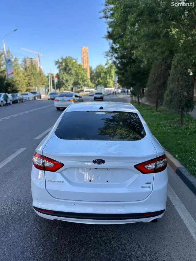 Ford Fusion 2016 · 1.5 AT