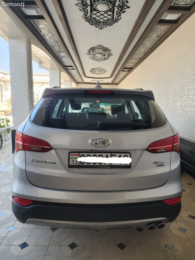 Hyundai Santa Fe 2015 · 2.0 AT