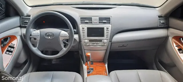 Toyota Camry 2010 · 2.5 AT
