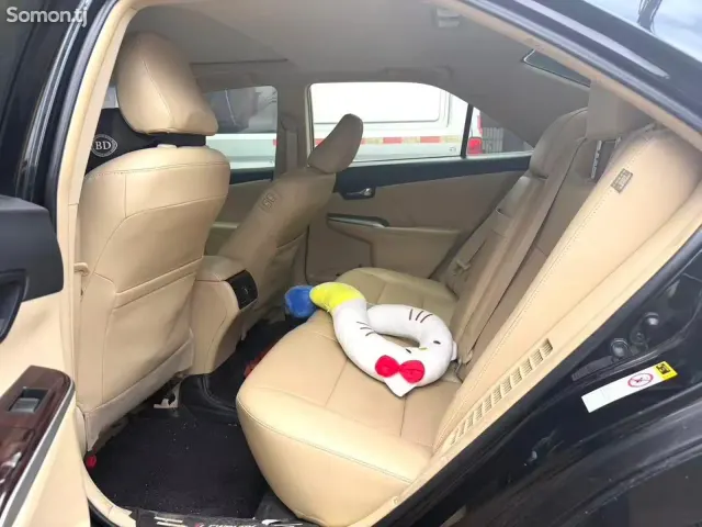 Toyota Camry 2015 · 2.5 AT