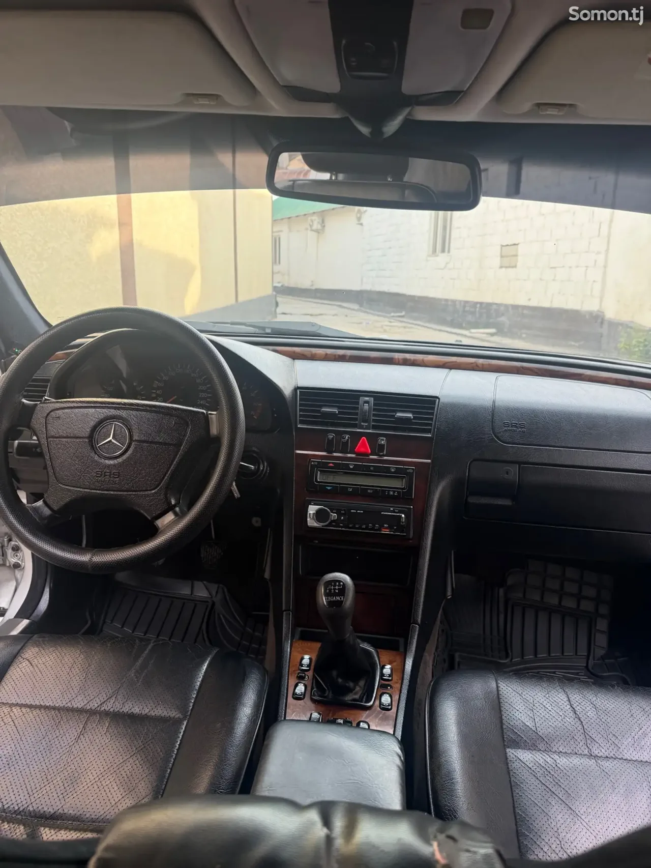 Mercedes-Benz C class 2000 · 2.3 MT