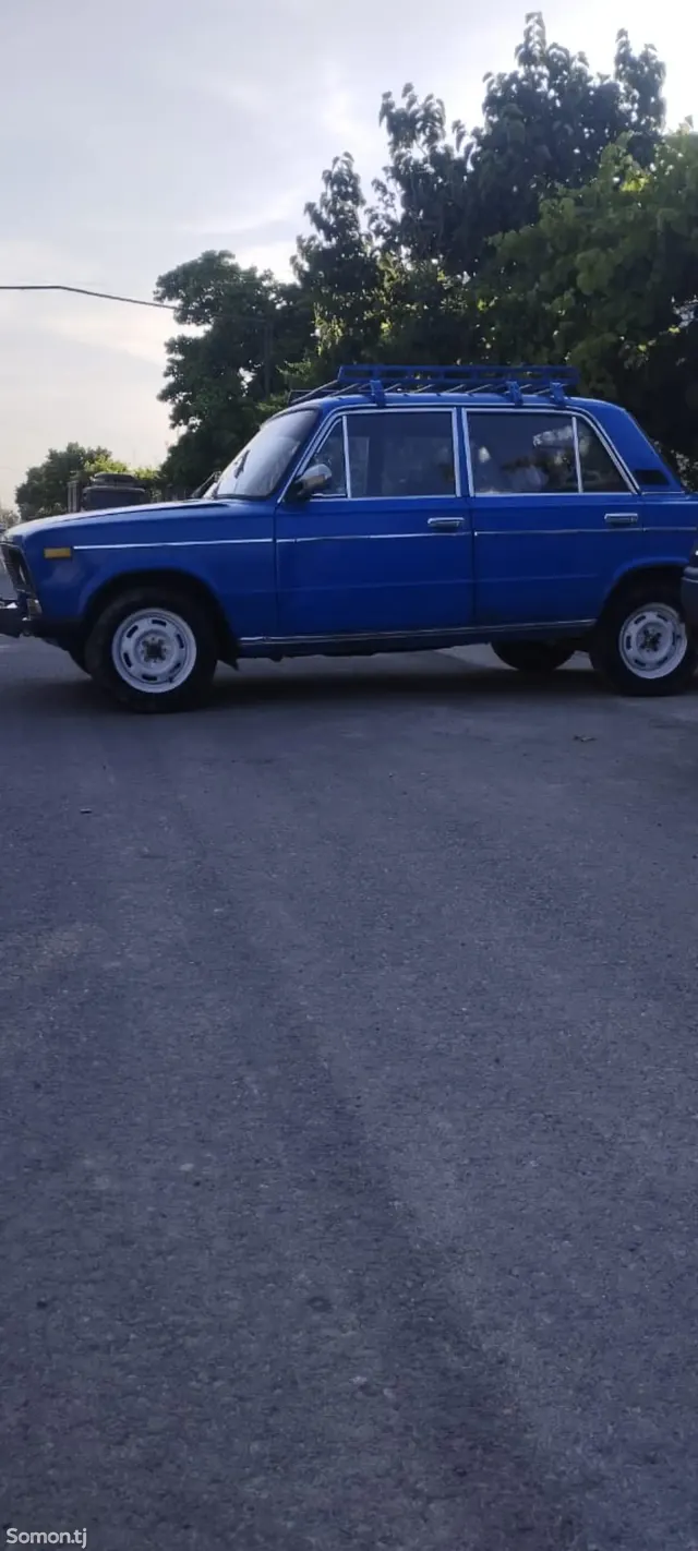 Lada (ВАЗ) 2106 1979 · 1.6 MT