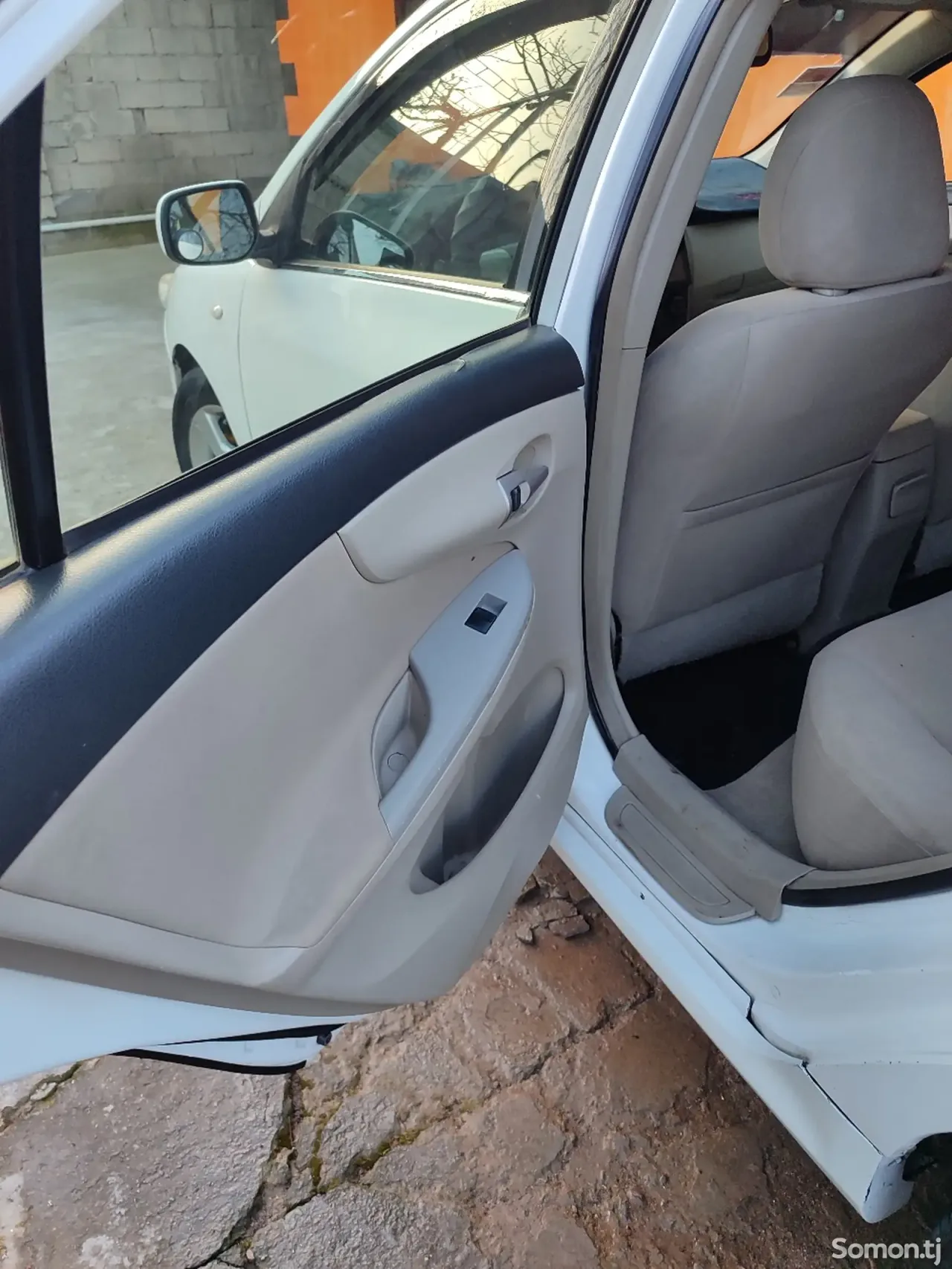 Toyota Corolla 2013 · 1.8 AT