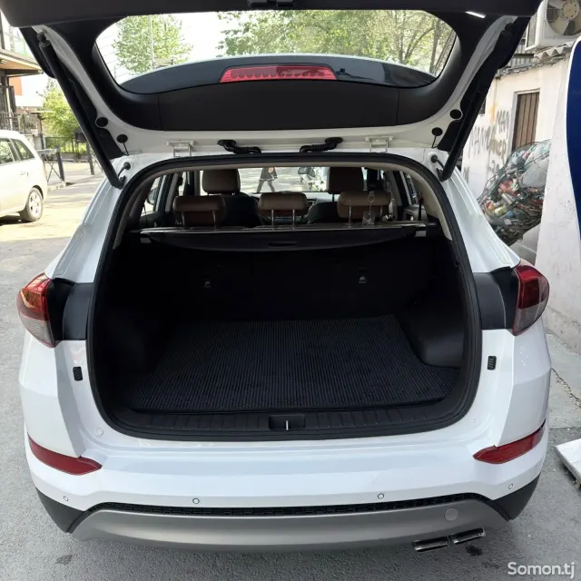 Hyundai Tucson 2017 · 2.0 AT
