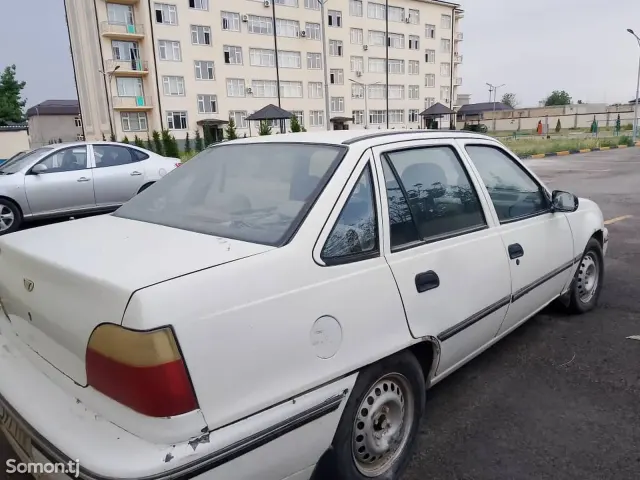 Daewoo Nexia 1994 · 1.6 MT