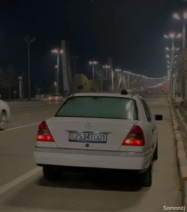 Mercedes-Benz C class 1994 · 1.8 MT