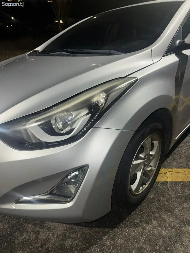 Hyundai Avante 2014 · 1.6 AT