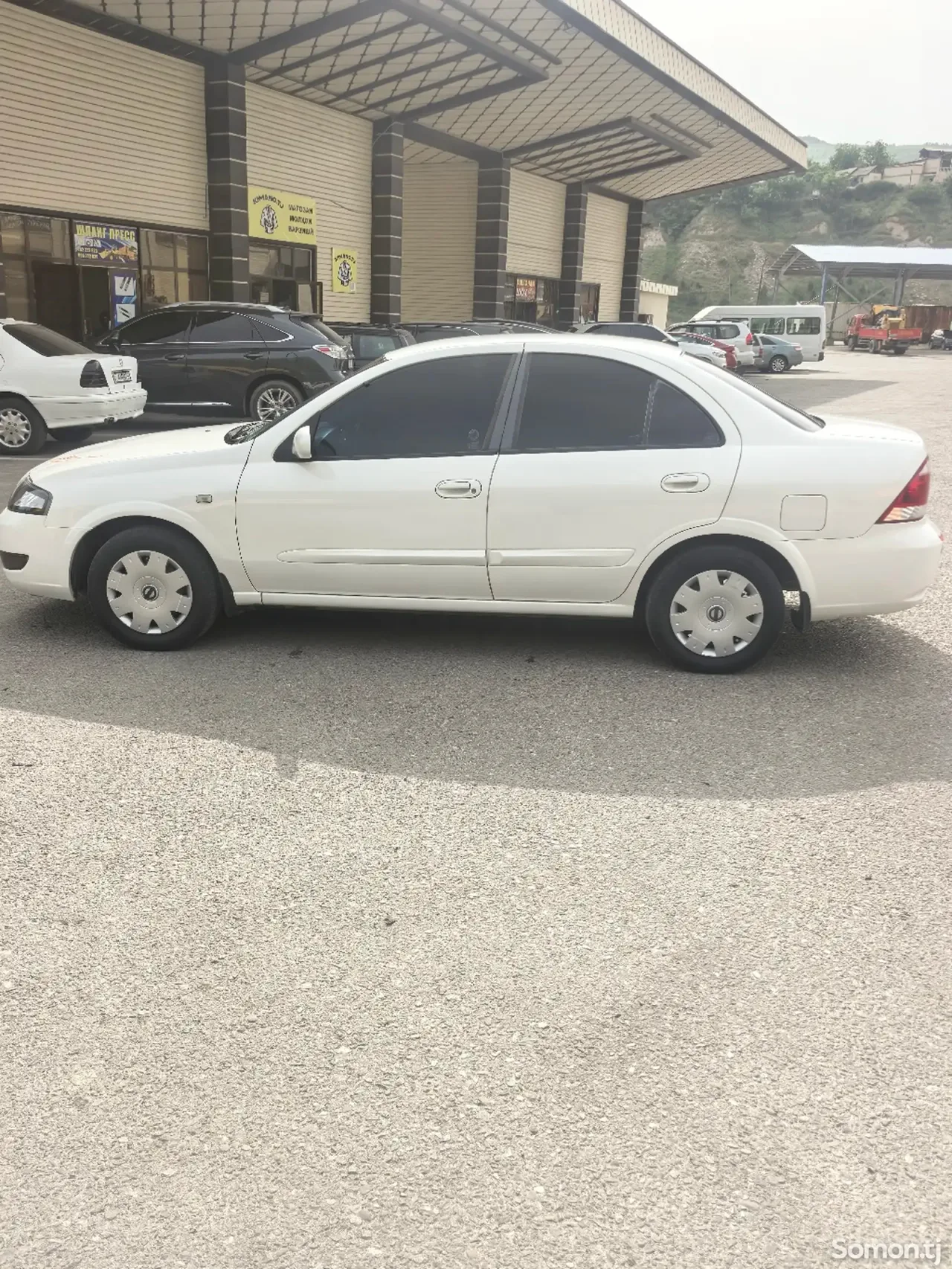 Nissan Almera 2007 · 1.3 MT