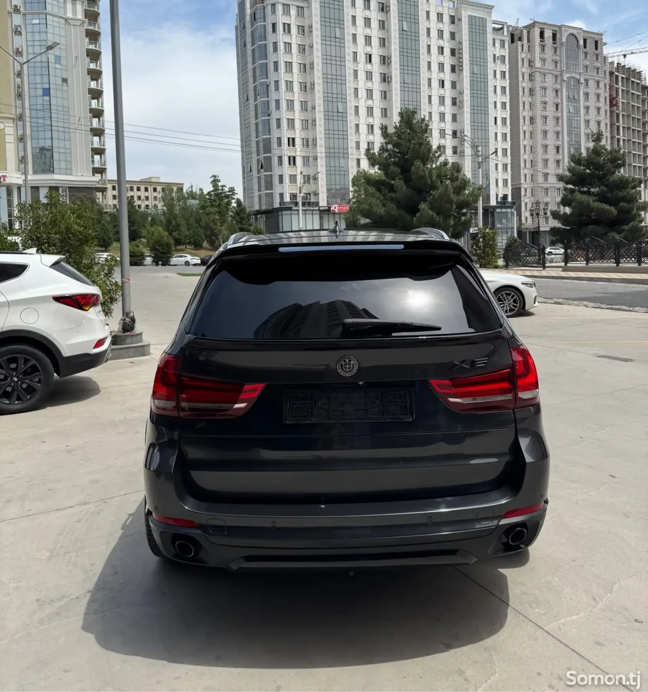 BMW X5 2015 · 3.0 AT