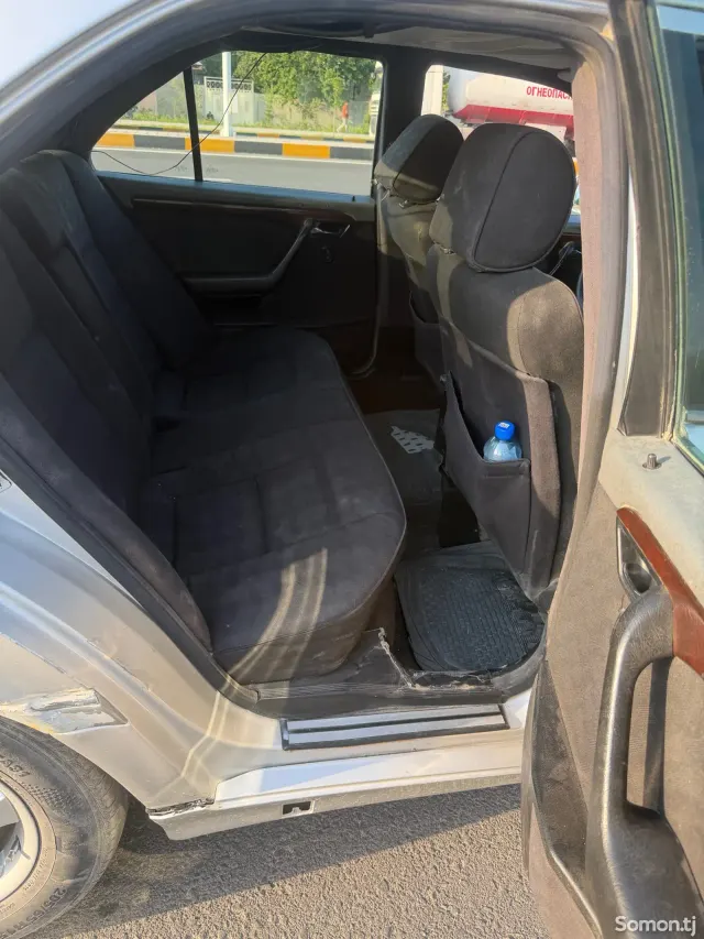 Mercedes-Benz C class 1996 · 2.0 MT