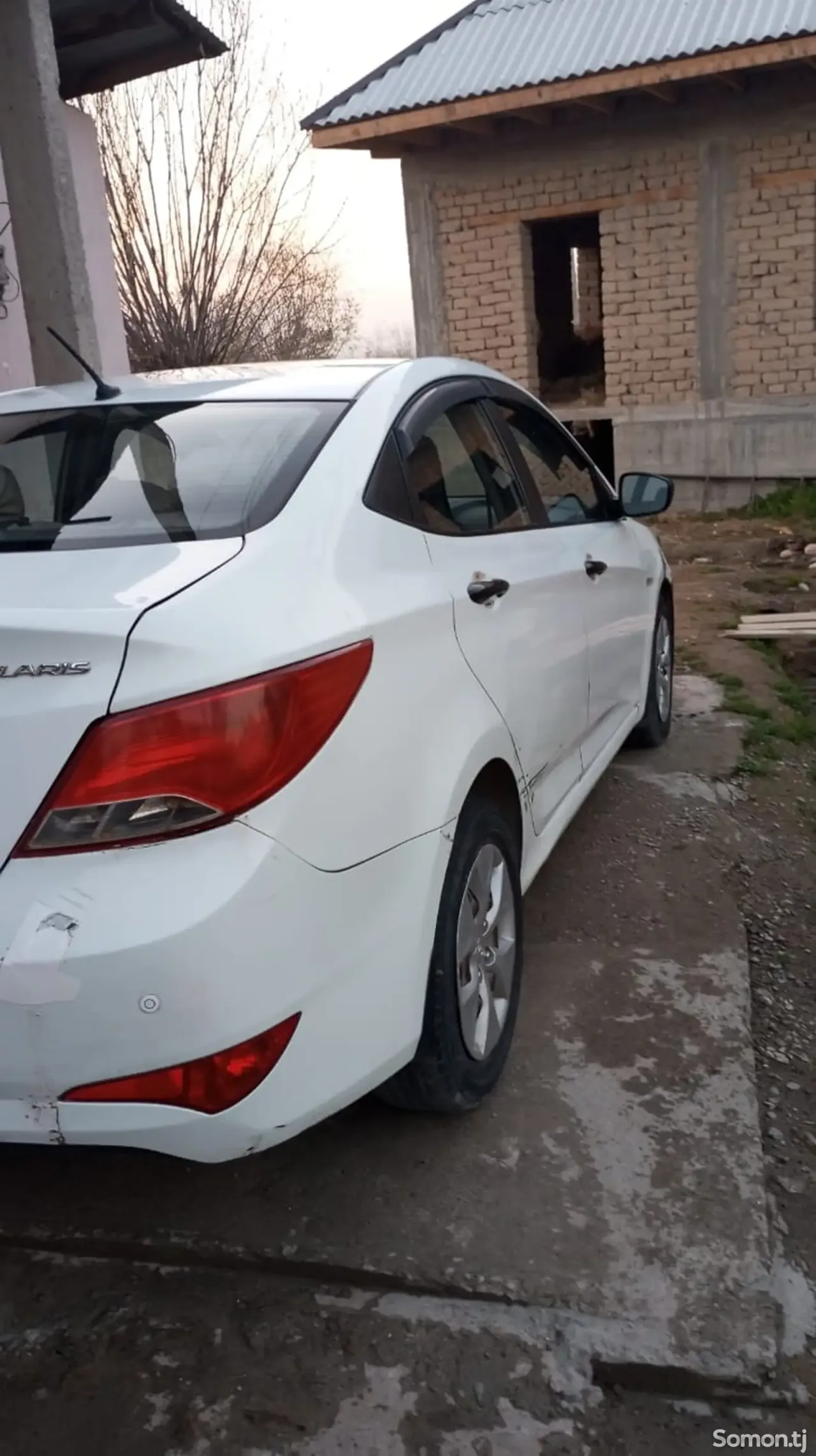 Hyundai Solaris 2015 · 1.4 MT