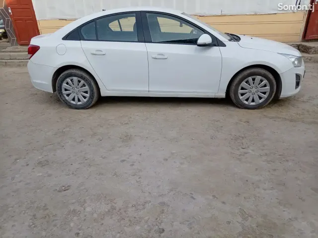 Chevrolet Cruze 2013 · 1.8 MT