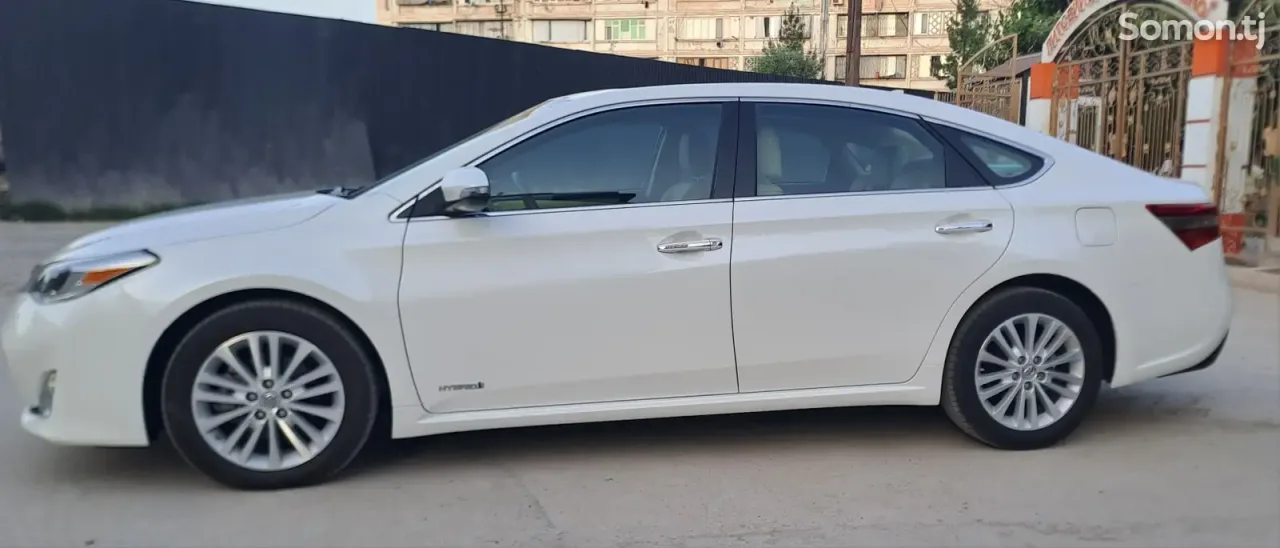 Toyota Avalon 2015 · 2.5 AT