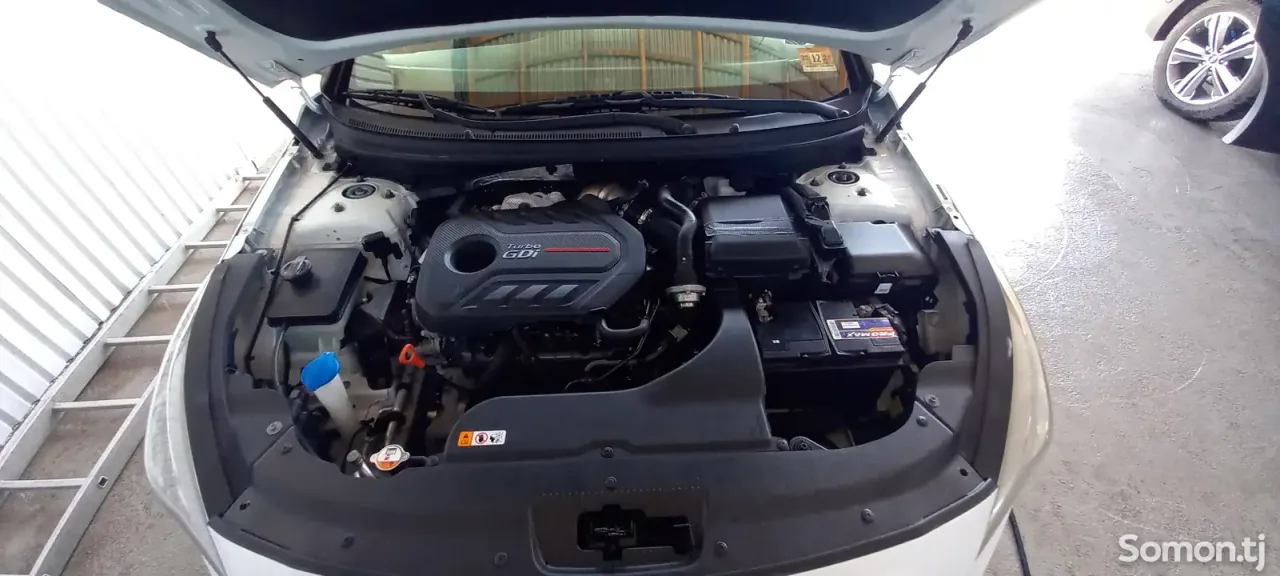 Hyundai Sonata 2015 · 2.0 AT